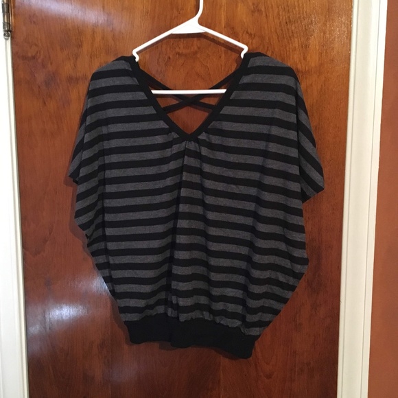 Black and Grey Top - Picture 1 of 1
